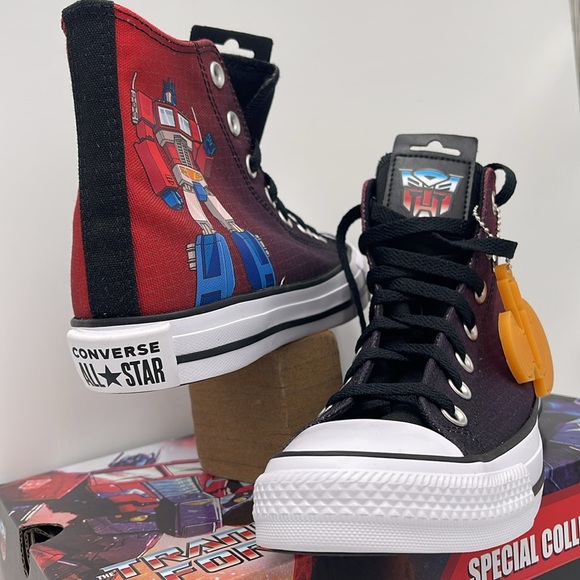 Vans WMNS Transformers x Chuck Taylor All
Star High 'Autobots' Sneakers - Picture 3 of 16